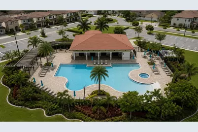 10934 W 33rd Way, Hialeah, FL 33018 - Photo 26