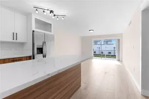 8752 SW 12th St, Miami, FL 33174 - Photo 6
