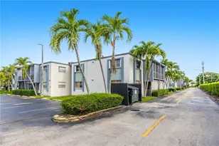 8752 SW 12th St, Miami, FL 33174 - Photo 38