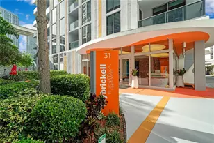 31 SE 6th St, Miami, FL 33131 - Photo 2