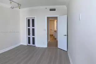 20281 E Country Club Dr, Aventura, FL 33180 - Photo 26