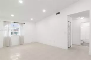 6823 W 36th Ave, Hialeah, FL 33018 - Photo 6