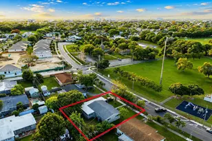 10020 Bahia Dr, Cutler Bay, FL 33189 - Photo 6