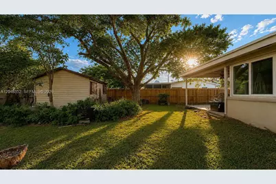 10020 Bahia Dr, Cutler Bay, FL 33189 - Photo 44