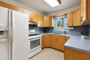 10020 Bahia Dr, Cutler Bay, FL 33189 - Photo 16