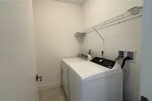 10108 NW 77th St, Doral, FL 33178 - Photo 30