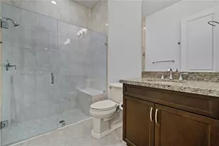 5301 S Sterling Ranch Cir, Davie, FL 33314 - Photo 14