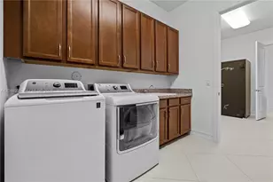 5301 S Sterling Ranch Cir, Davie, FL 33314 - Photo 52