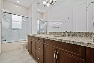 5301 S Sterling Ranch Cir, Davie, FL 33314 - Photo 42