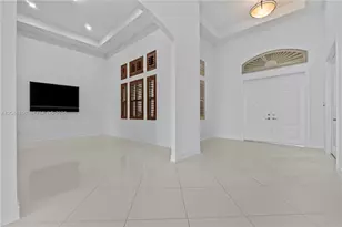 5301 S Sterling Ranch Cir, Davie, FL 33314 - Photo 10