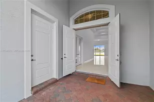 5301 S Sterling Ranch Cir, Davie, FL 33314 - Photo 8