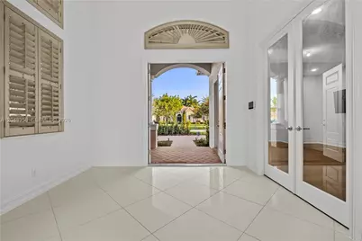 5301 S Sterling Ranch Cir, Davie, FL 33314 - Photo 54