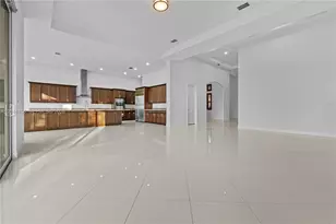 5301 S Sterling Ranch Cir, Davie, FL 33314 - Photo 28