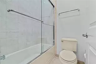 5301 S Sterling Ranch Cir, Davie, FL 33314 - Photo 22