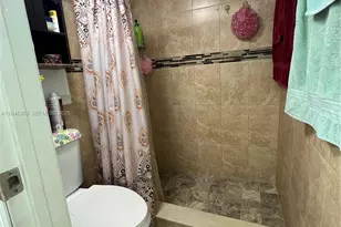 870 SW 129th Pl, Miami, FL 33184 - Photo 8