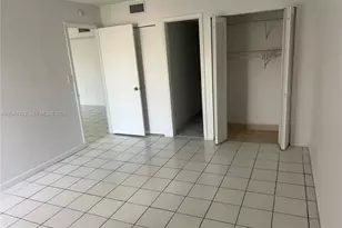4715 NW 7th St, Miami, FL 33126 - Photo 18