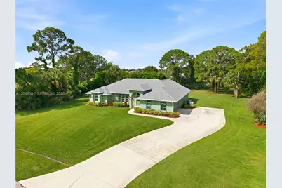 2472 SE Hillard Rd, Port Saint Lucie, FL 34952 - Photo 2