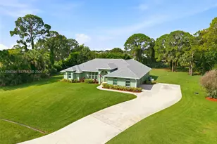 2472 SE Hillard Rd, Port Saint Lucie, FL 34952 - Photo 2