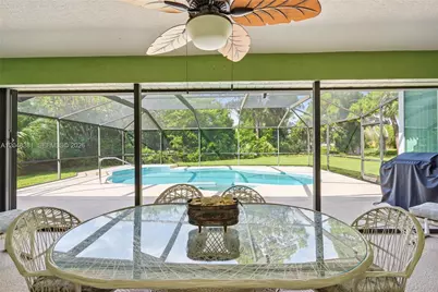 2472 SE Hillard Rd, Port Saint Lucie, FL 34952 - Photo 10