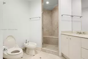 100 S Pointe Dr, Miami Beach, FL 33139 - Photo 12