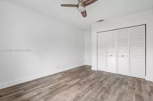 260 NW 19th St, Boca Raton, FL 33432 - Photo 10