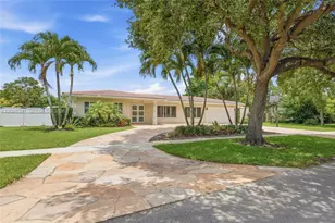 621 NW 74th Ave, Plantation, FL 33317 - Photo 6