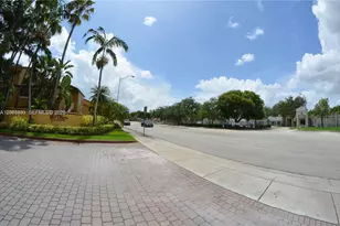 15630 SW 80th St, Miami, FL 33193 - Photo 1