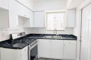 7815 Crespi Blvd, Miami Beach, FL 33141 - Photo 8