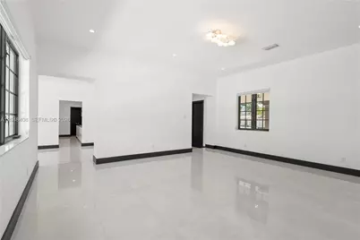 519 Alhambra Cir, Coral Gables, FL 33134 - Photo 12