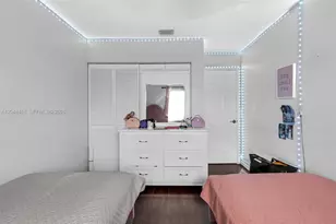 8650 NW 46th Ct, Lauderhill, FL 33351 - Photo 18