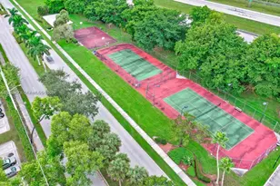 7858 Dixie Beach Cir, Tamarac, FL 33321 - Photo 20