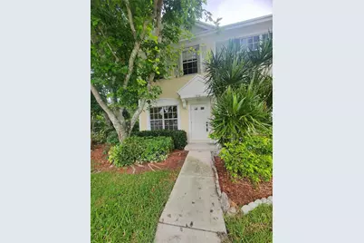 7858 Dixie Beach Cir #7858, Tamarac, FL 33321 - Photo 2