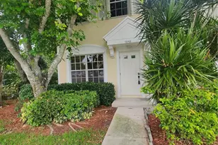 7858 Dixie Beach Cir, Tamarac, FL 33321 - Photo 2