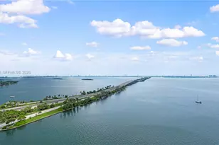 555 NE 34th St, Miami, FL 33137 - Photo 32