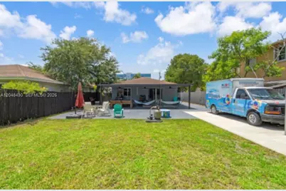 751 NW 70th St, Miami, FL 33150 - Photo 24