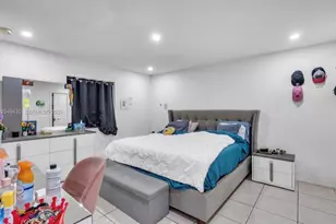 751 NW 70th St, Miami, FL 33150 - Photo 14