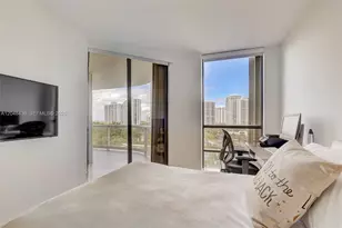 20191 E Country Club Dr, Aventura, FL 33180 - Photo 16