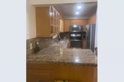 430 SE 5th St, Hialeah, FL 33010 - Photo 8