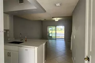 211 Mallory Ct, Weston, FL 33326 - Photo 2