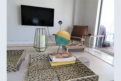 5701 Collins Ave #1703, Miami Beach, FL 33140 - Photo 8
