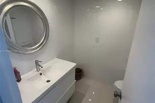 5701 Collins Ave, Miami Beach, FL 33140 - Photo 18