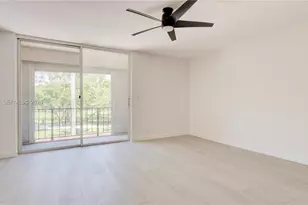933 NE 24th Ave, Hallandale Beach, FL 33009 - Photo 36