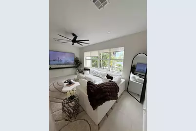 715 SW 4th Ave, Fort Lauderdale, FL 33315 - Photo 1