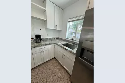 400 NW 61st Ave, Miami, FL 33126 - Photo 6