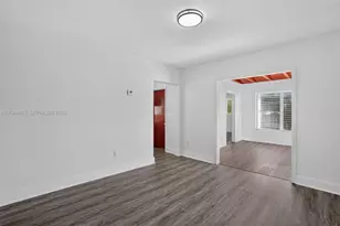 2323 NW 1st St, Miami, FL 33125 - Photo 10
