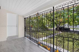 2323 NW 1st St, Miami, FL 33125 - Photo 4