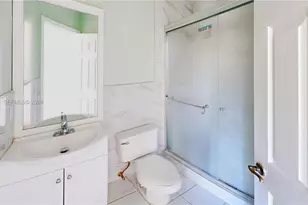 2221 SE 26th Ln, Homestead, FL 33035 - Photo 28