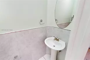 2221 SE 26th Ln, Homestead, FL 33035 - Photo 12