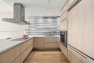 1100 Biscayne Blvd, Miami, FL 33132 - Photo 4