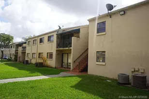 7401 SW 152nd Ave, Miami, FL 33193 - Photo 2